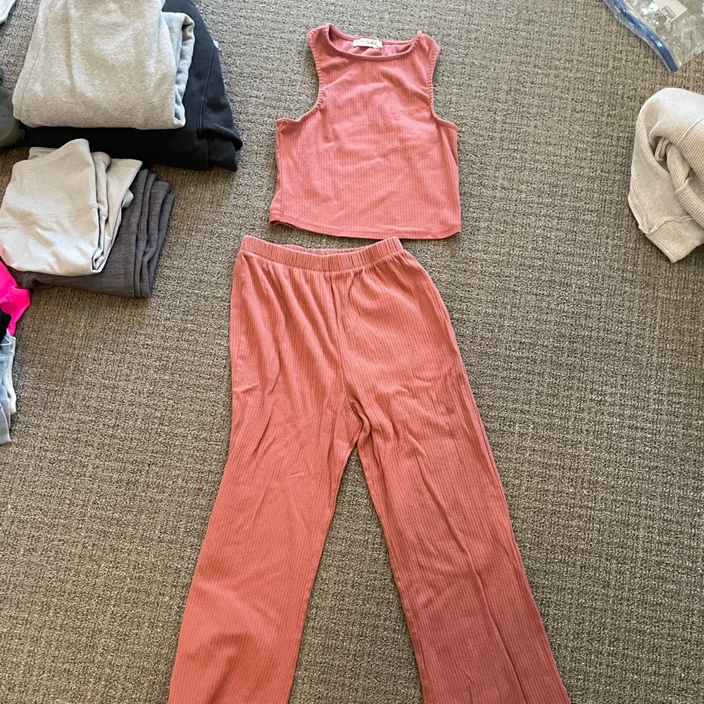 pink set - wide leg pants and cropped top